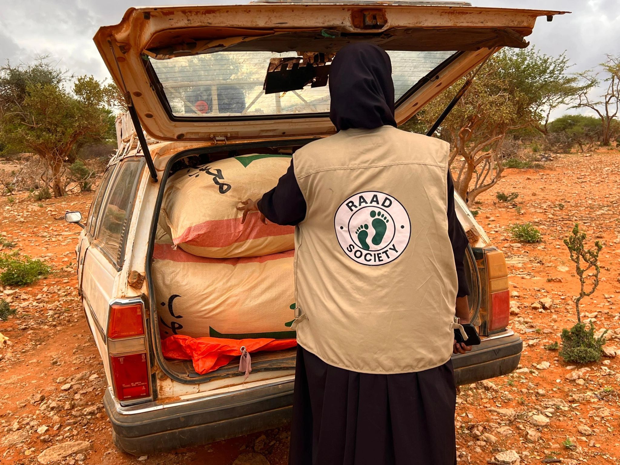 Distribution of Non-Food Items (hygiene and shelter kits) to 30 hhs in Qoorgooye IDP in Jariban district, Mudug, Somalia.